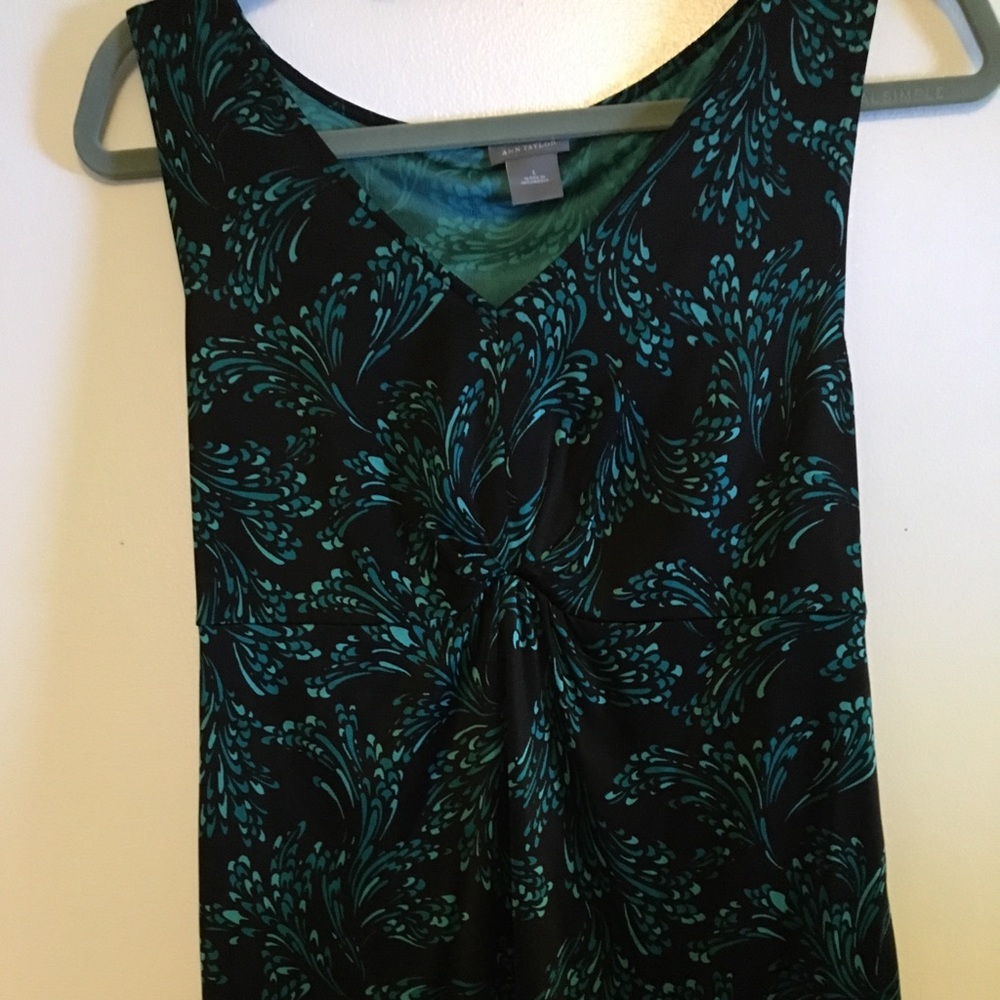 Ann Taylor great travel top